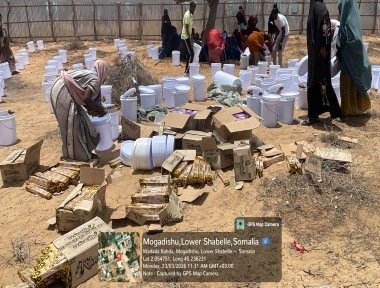 Kahda hygiene kit distribution: photograph 31 from the TSS report